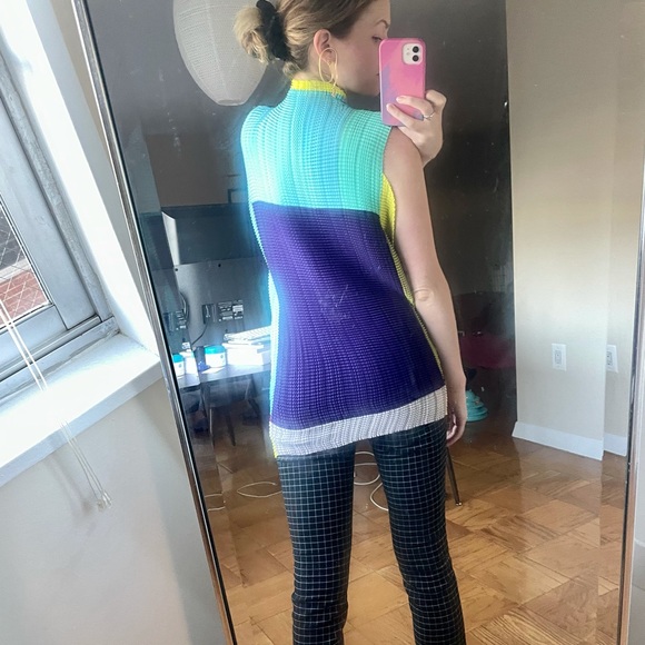 Issey Miyake Sleeveless Top NWT - Picture 9 of 10